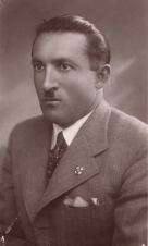Kierownik szkoły W. Kolasiński